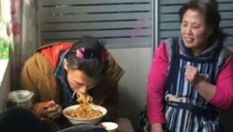 娛樂吃瓜醬上海老爺爺,揭秘都市老人的歡樂生活